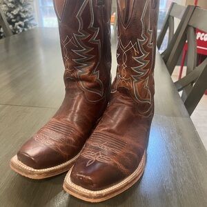 Men's Brown Justin Boots  brand Western Boots